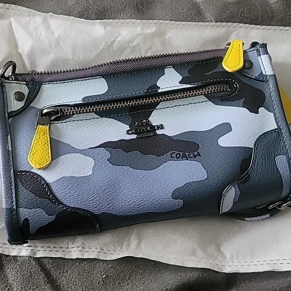 COACH MICKIE CROSSBODY CAMO PEBBLE CROSSBODY BAG - Picture 4 of 12